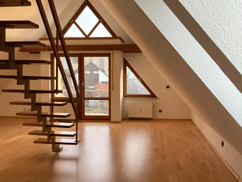 Charmante Maisonette-Wohnung mit Balkon