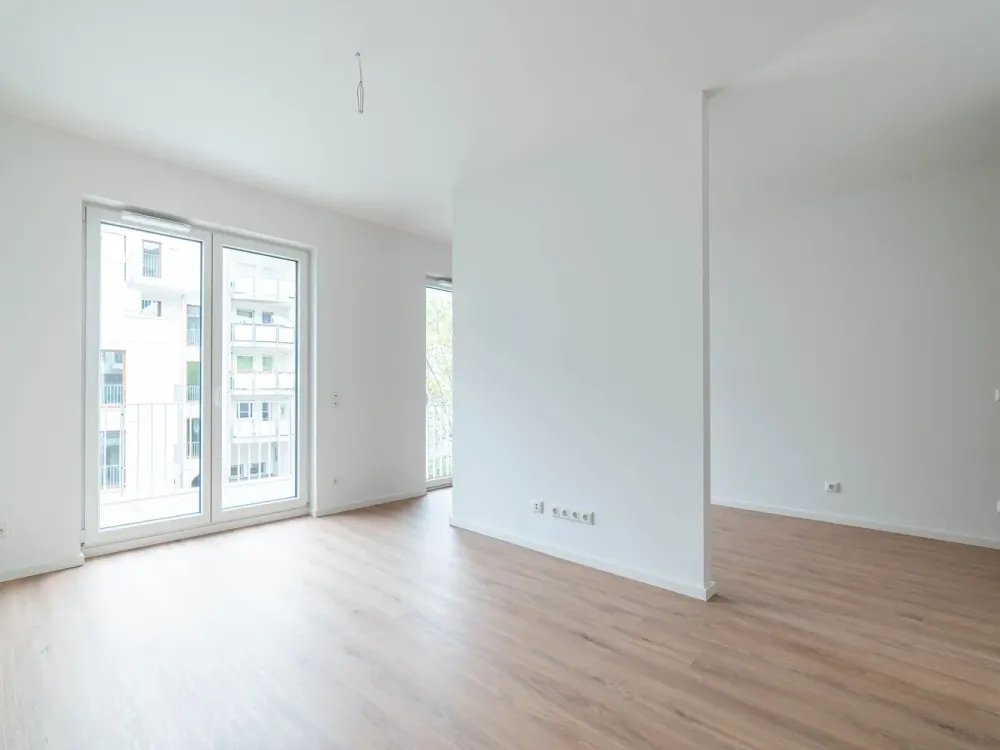 Modern Manhattan-Style Studio with Balcony Apt 227