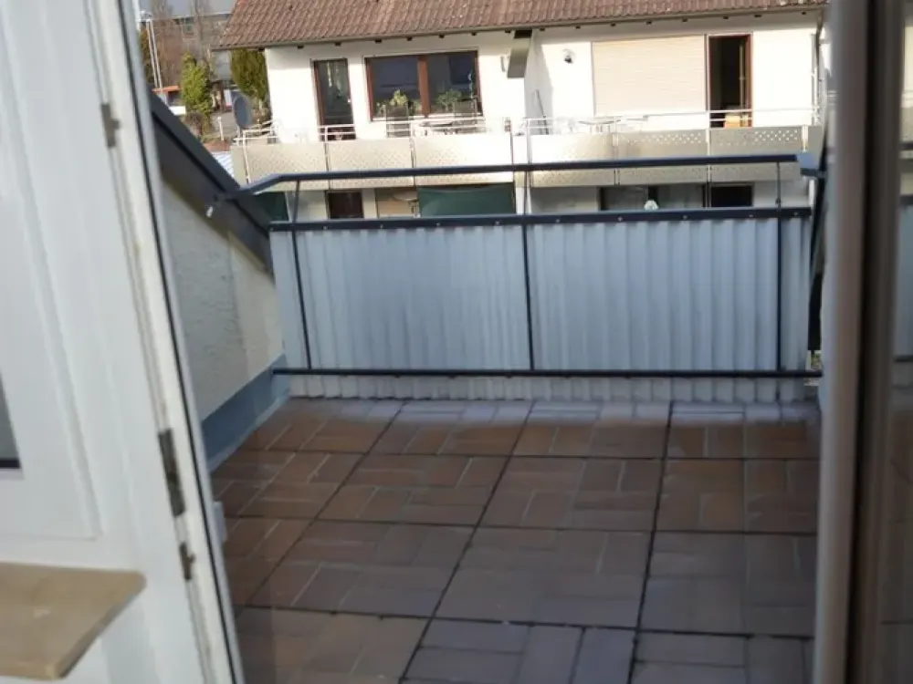 Großzügige 1-Zimmerwohnung mit Dachterrasse in ruhiger Lage in Bonlanden