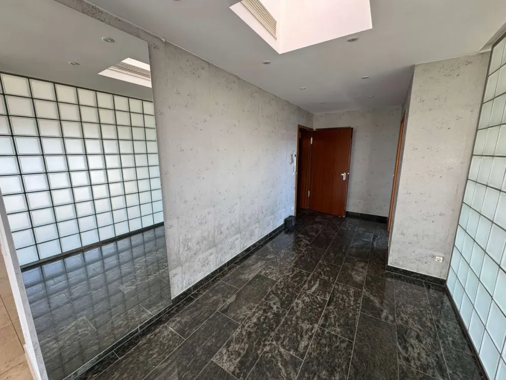 Exklusive Penthousewohnung im Herzen Berlins: Großzügiges Wohnen im Dachgeschoss (mit A/C)