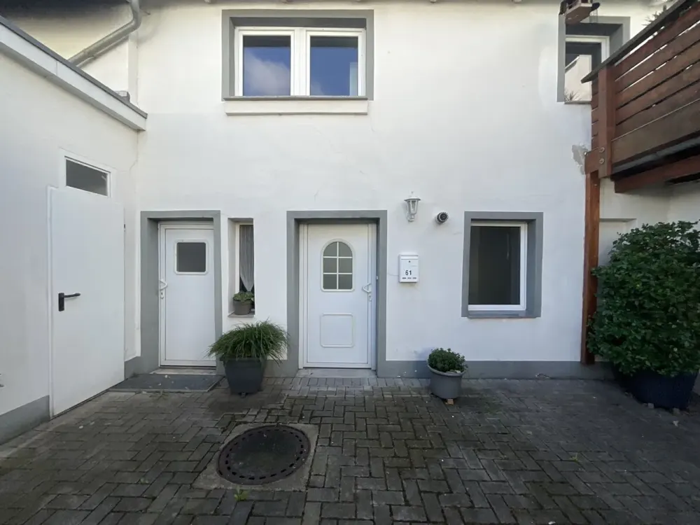 Charmante 1-Zimmer-Maisonette-Wohnung in Düsseldorf-Himmelgeist