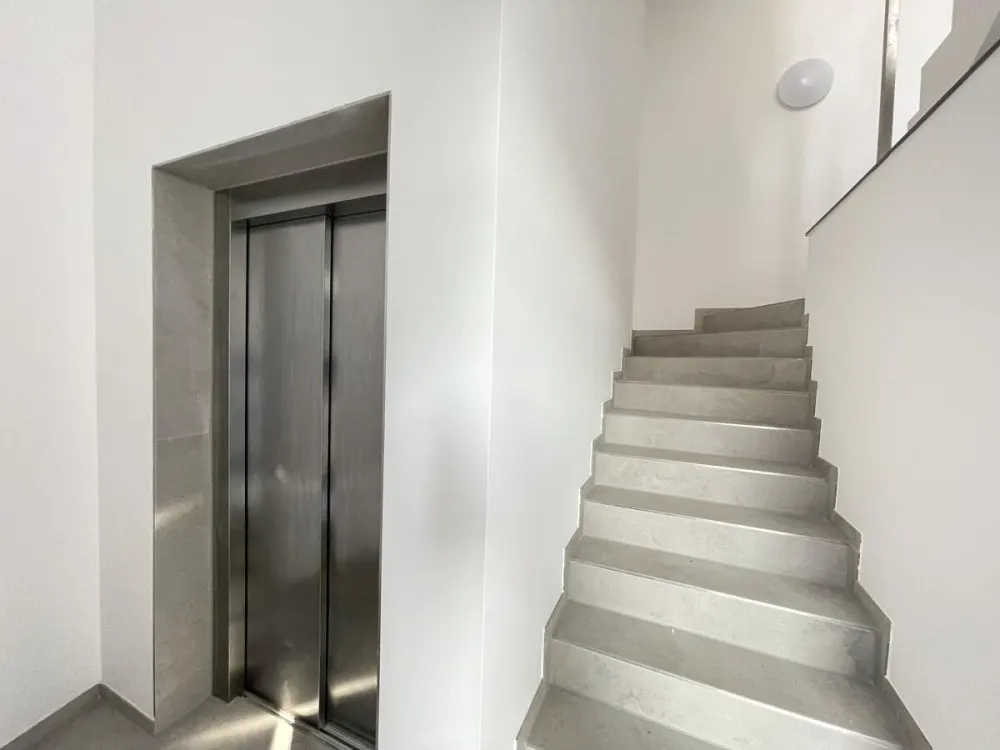 Exclusive New-Build Apartment Including Kitchen and Parking Space, Elevator Use