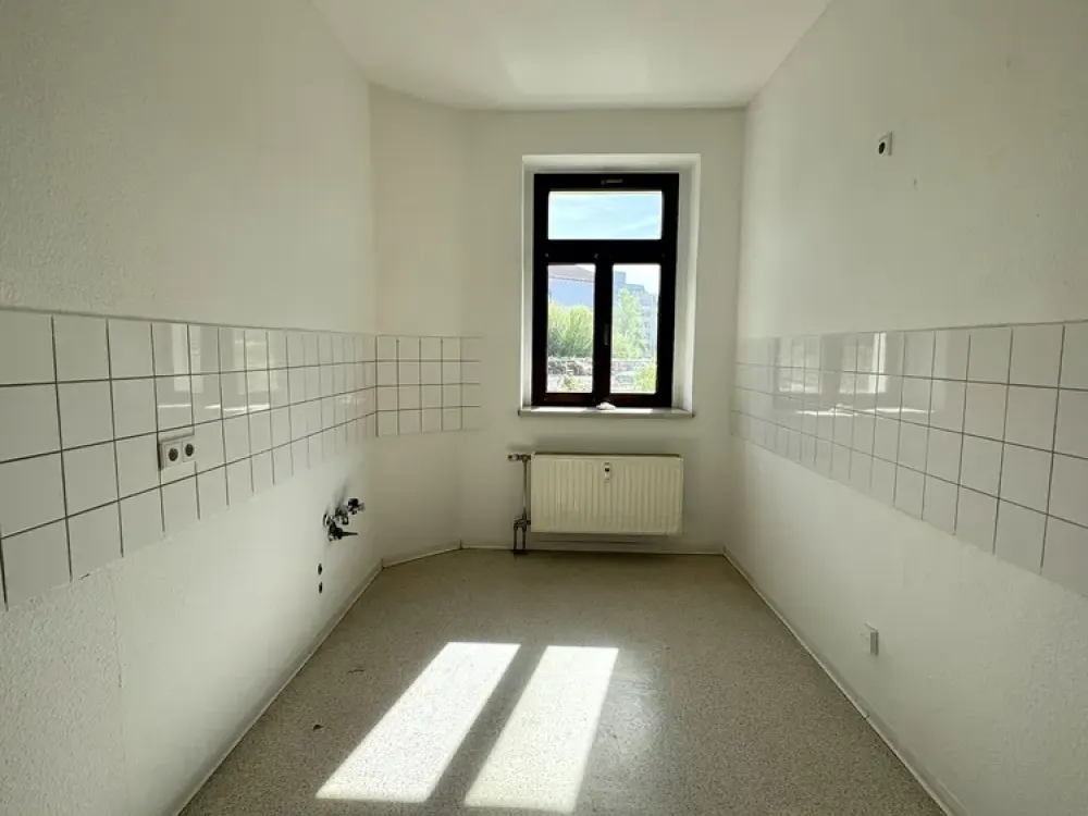 Helle 1-Raum-Wohnung mit separater Küche in zentraler Lage