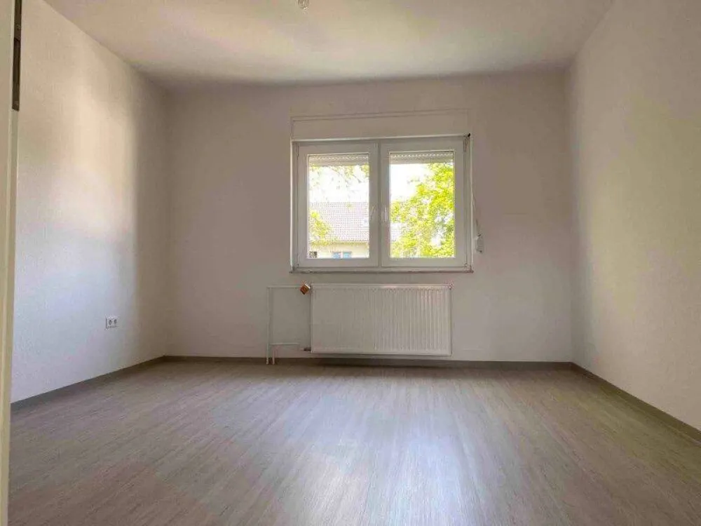 3-Zimmer Erdgeschosswohnung mit Dusche