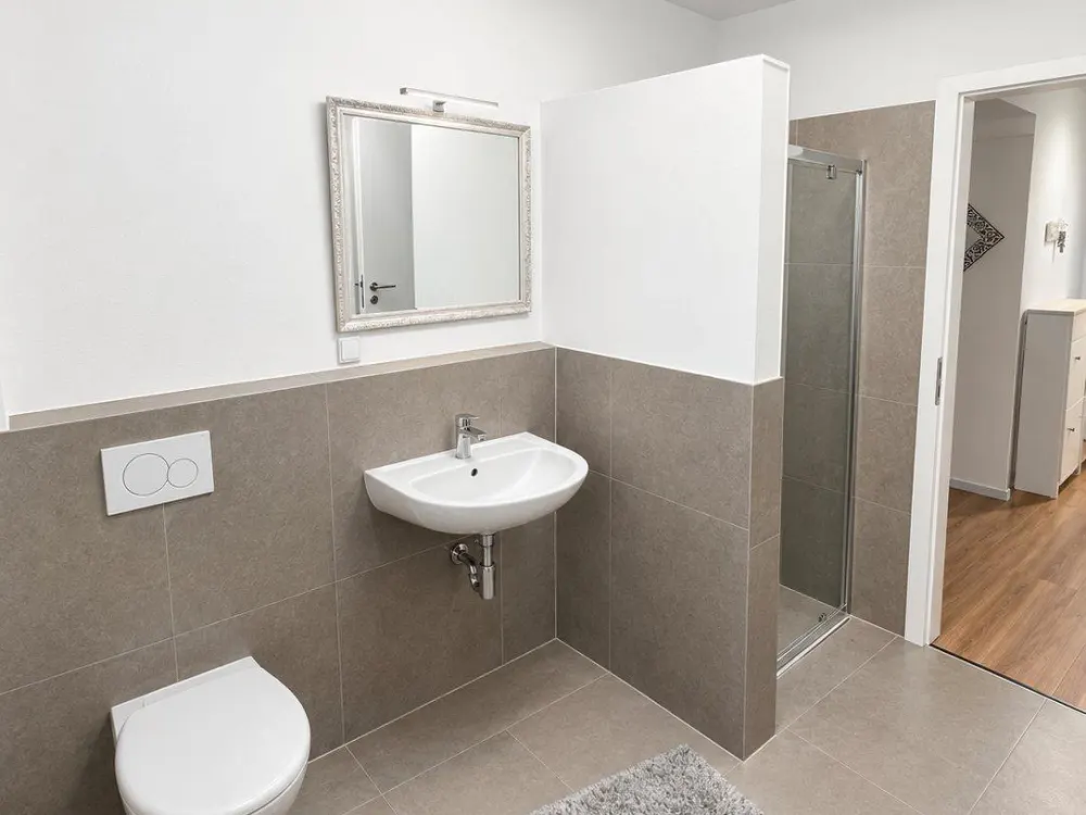 Modern wohnen in Delmenhorst, attraktive 2-Zimmer-Wohnung im Obergeschoss
