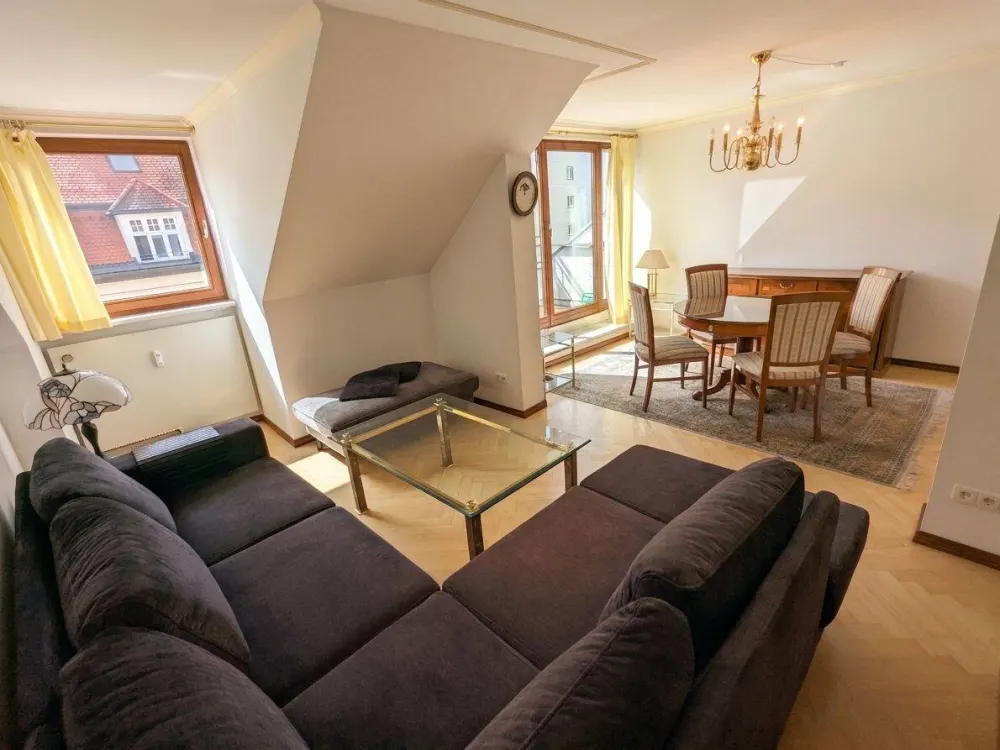 Top Wohnung in bester Lage am Rotkreuzplatz