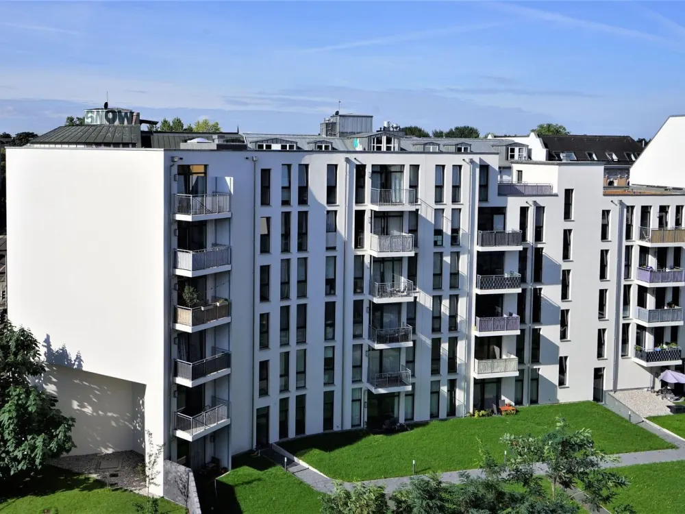 Helle 4-Raum-Wohnung mit Terrasse im Zentrum-West