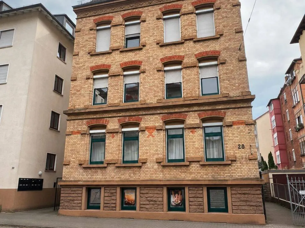 Renovierte 2-Zimmer-Wohnung mit Süd-Balkon