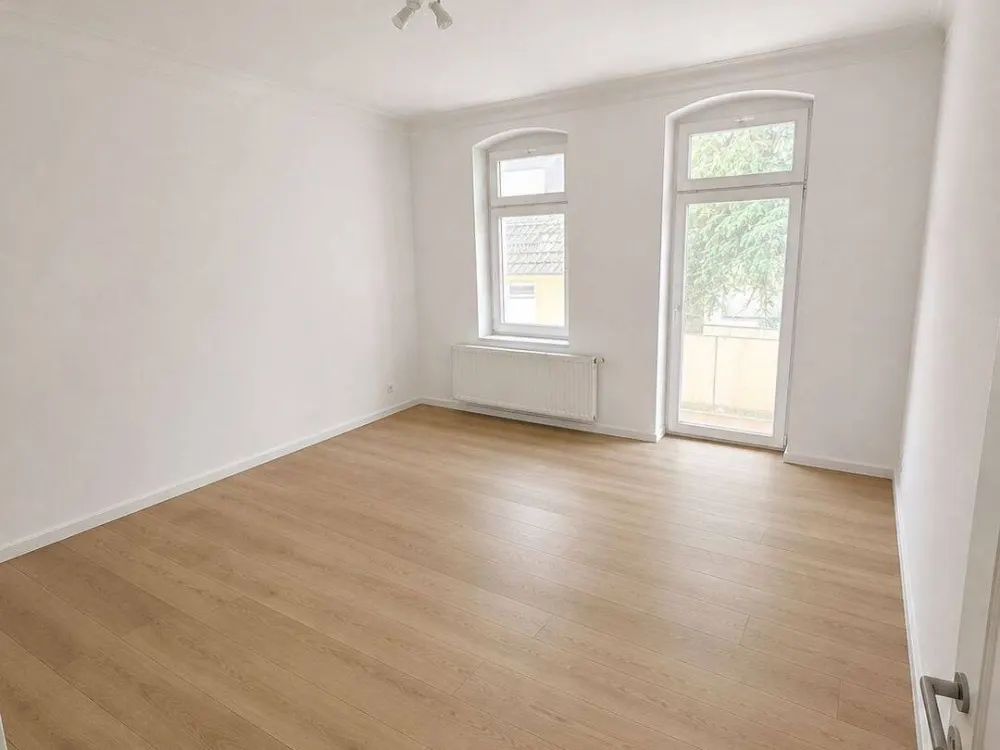 Renovierte 2-Zimmer-Wohnung mit Süd-Balkon