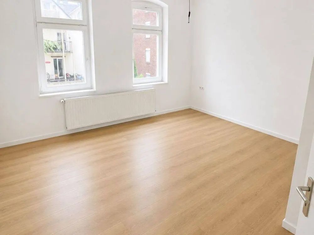 Renovierte 2-Zimmer-Wohnung mit Süd-Balkon