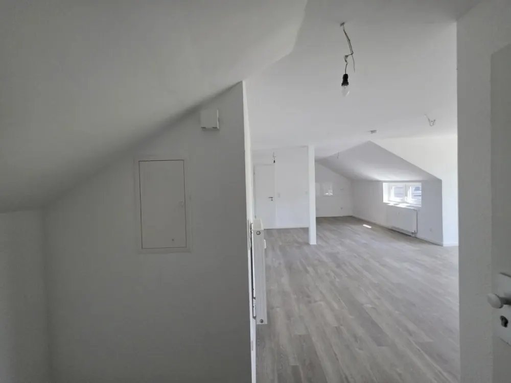 Energieeffizienter Neuausbau - 2 Zimmerwohnung mit Balkon - modern und geräumig - jetzt verlieben!