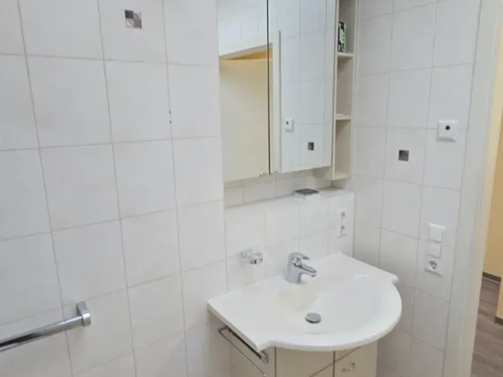 موقع مركزي مستوٍ في السكن المدعوم