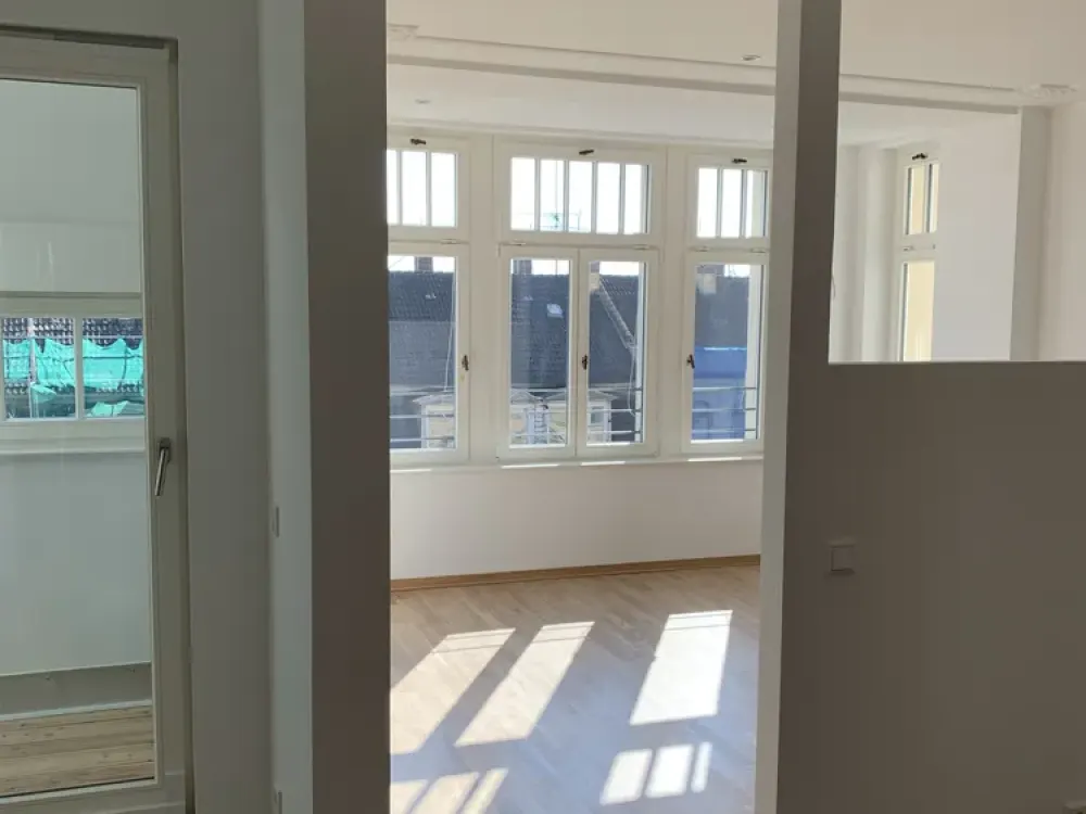 Lichtdurchflutete 2-Zimmer-DG-Wohnung