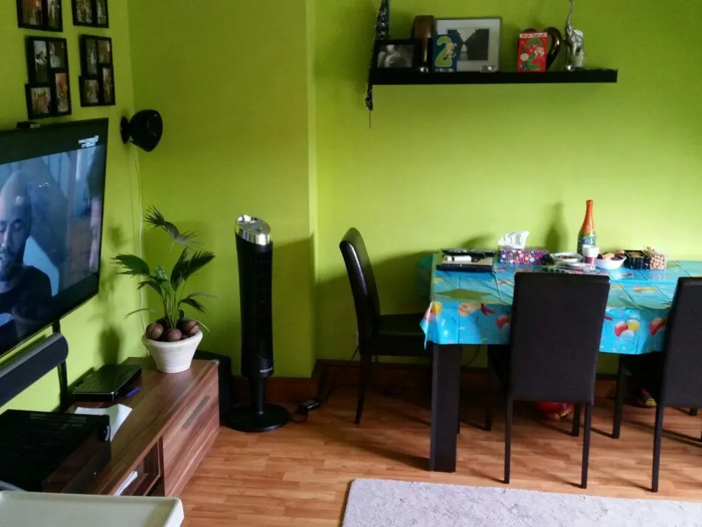 Beautiful top-floor apartment (65m2) with great terrace facing the sun
