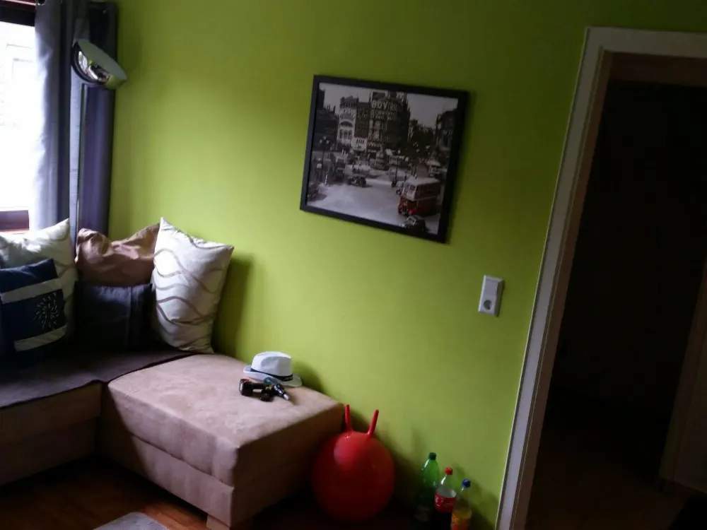 Beautiful top-floor apartment (65m2) with great terrace facing the sun