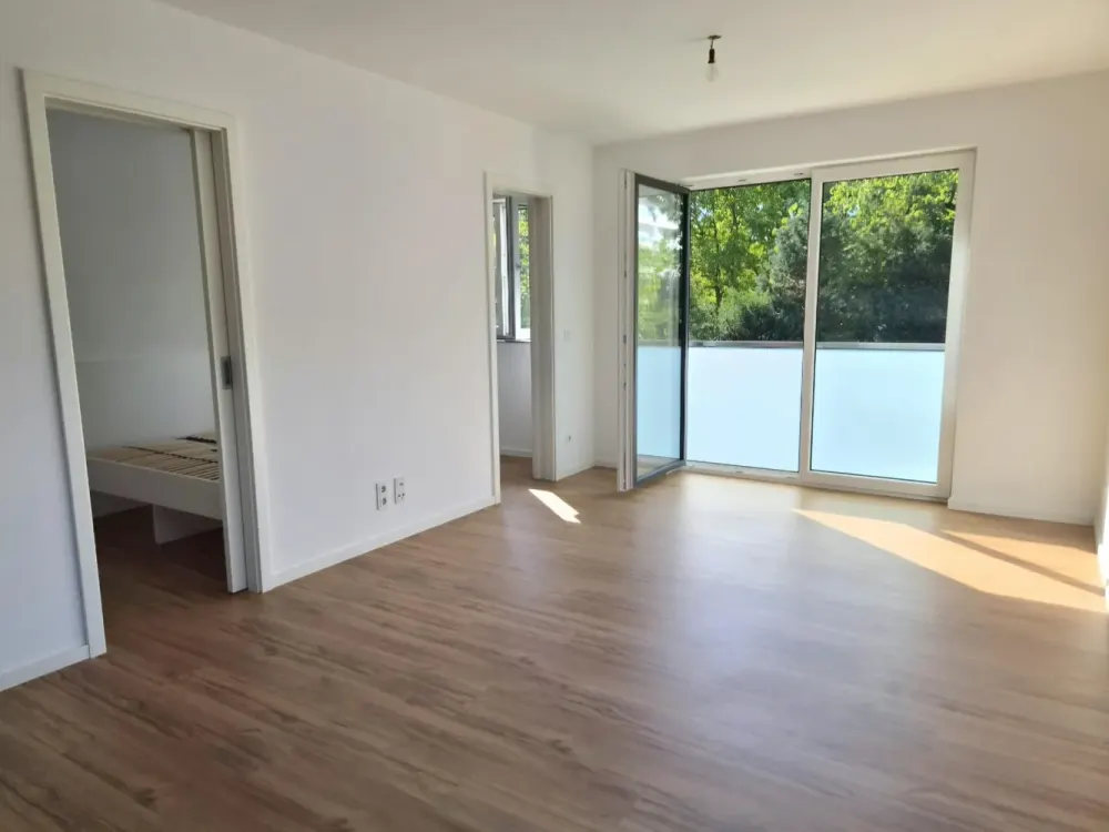 1,5 Zimmer Wohnung, EBK, Balkon, TG Stellplatz