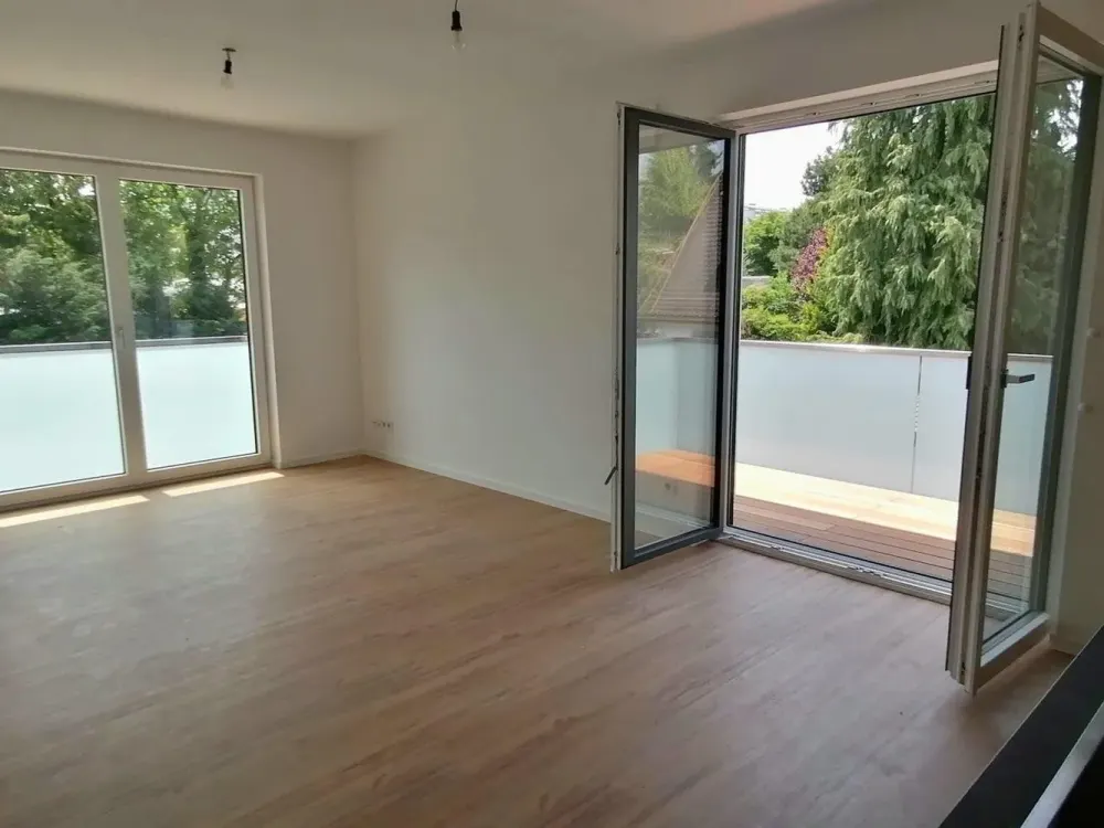 1,5 Zimmer Wohnung, EBK, Balkon, TG Stellplatz