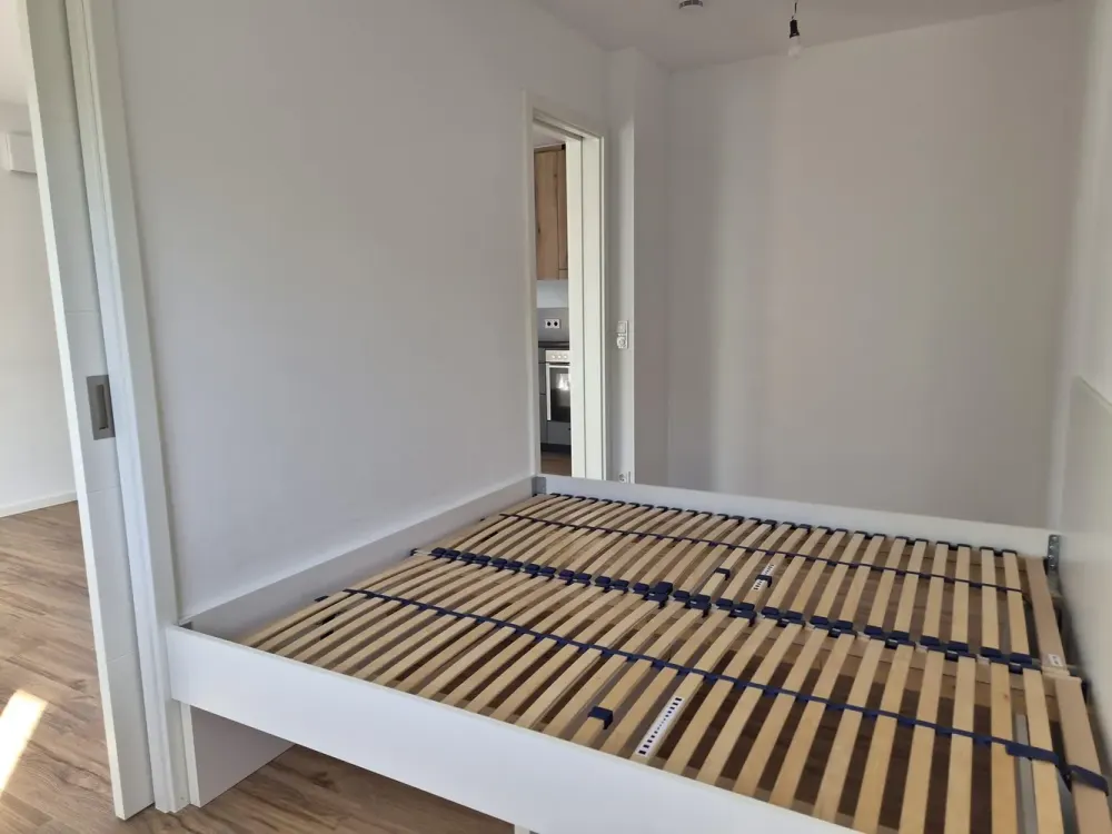 1,5 Zimmer Wohnung, EBK, Balkon, TG Stellplatz