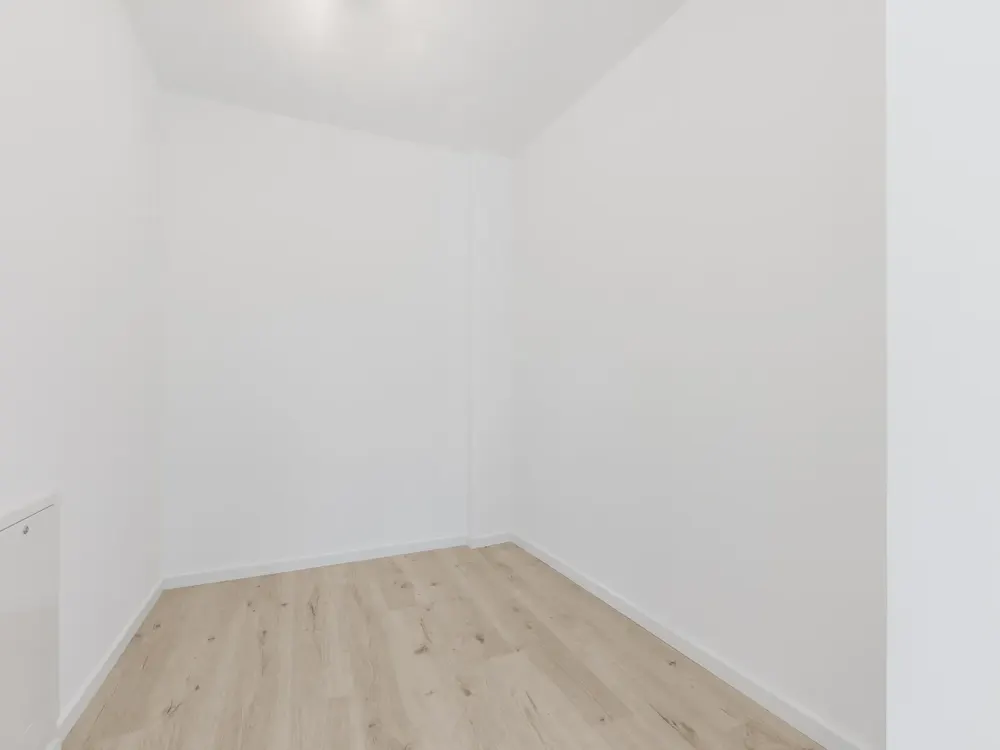 Exklusive 3-Zimmer-Wohnung mit großzügiger Terasse, Küche und Klima in zentraler Lage von Düsseldorf