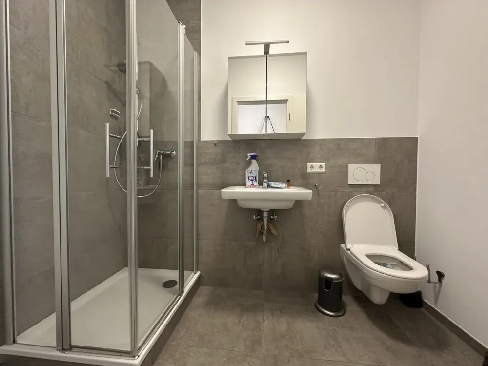 Attraktives WG-Zimmer in Stuttgart-Ost, 23,5 m² | Einbauküche | eigenes Bad