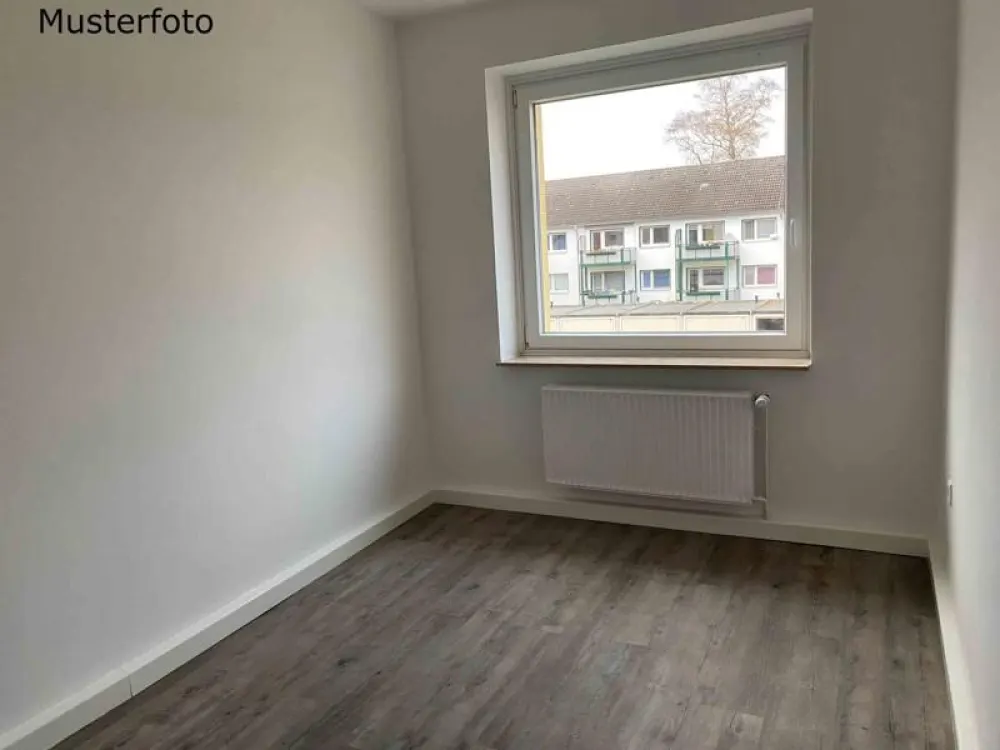 Renovierte 3-Zimmer-Wohnung mit Balkon