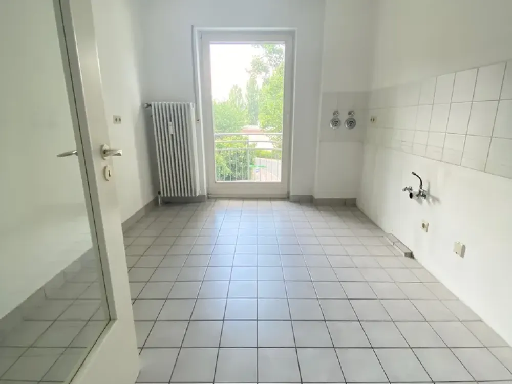 +++ MODERNE 2- ZIMMERWOHNUNG MIT BALKON - DIREKT AM NIDDAPARK +++