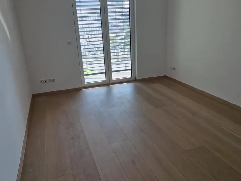 schöne Wohnung mit Balkon
