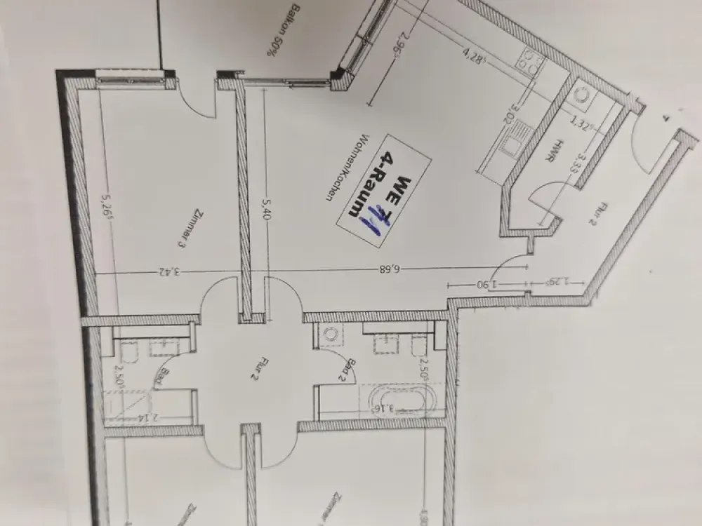 schöne Wohnung mit Balkon
