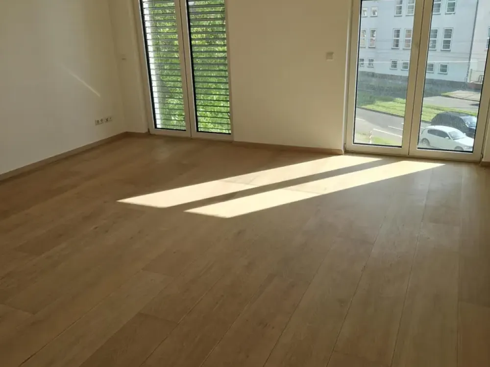 schöne Wohnung mit Balkon