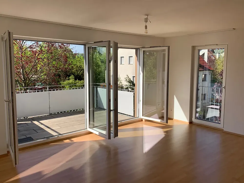S-WEILIMDORF - GROSSZÜGIGE WOHNUNG FÜR KLEINE FAMILIE, EBK, BALKON, TG, ÖPNV... FREI AB 11/26.