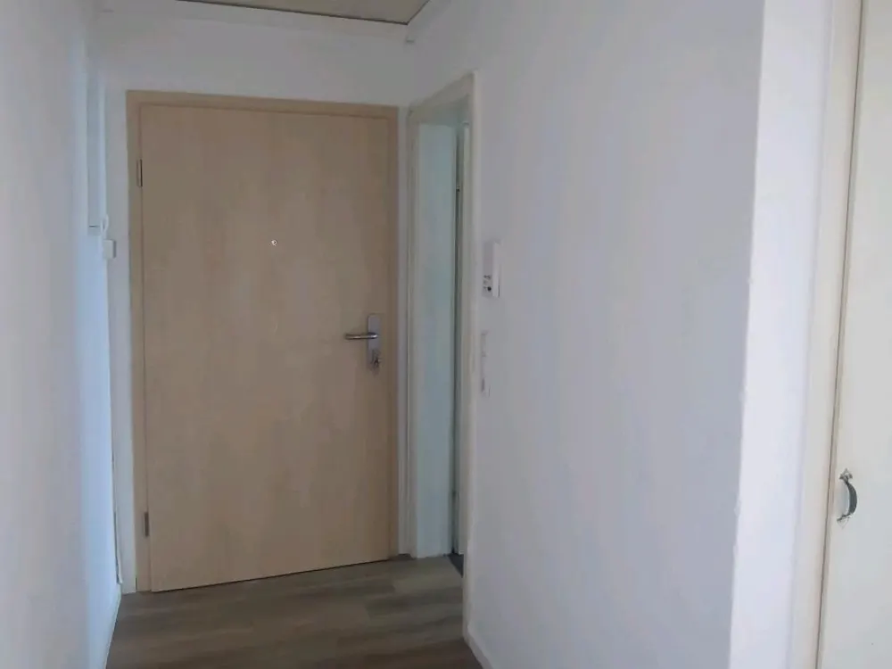 شقة مكونة من غرفتين جاهزة للسكن فوراً (950,-€ بدون تكاليف إضافية، 55م²) رافنسبورغ