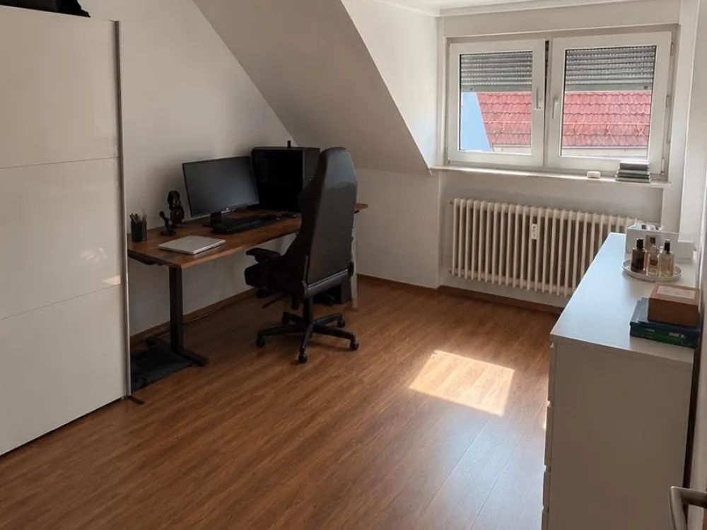 3 Zimmer Dachgeschosswohnung in Frankfurt am Main -Sossenheim
