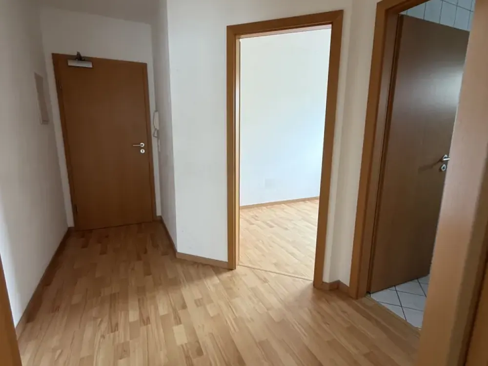 Charming 3-Room Apartment with Plenty of Light, Near Sulzbachtalklinik Directly from the Landlord