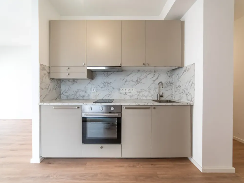 Modern Manhattan-Style Apartment with Balcony Apt 226