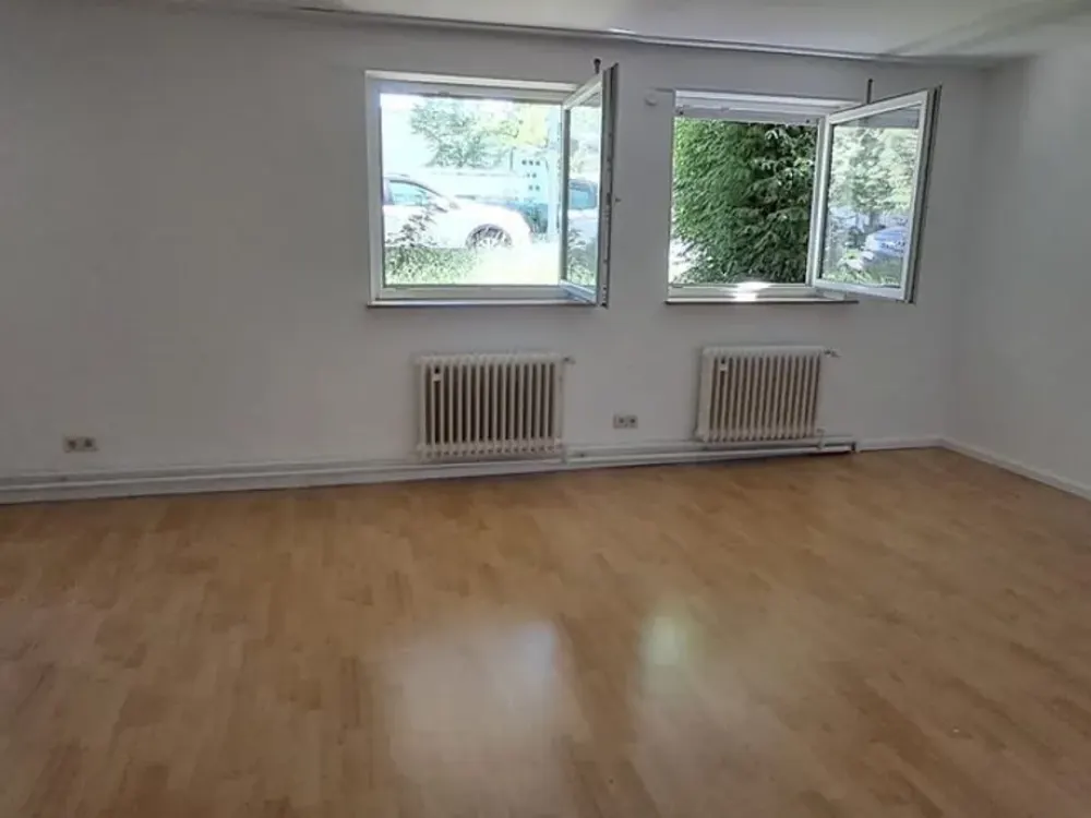 Zuhause mit 2 Zimmern in Stuttgart Nord