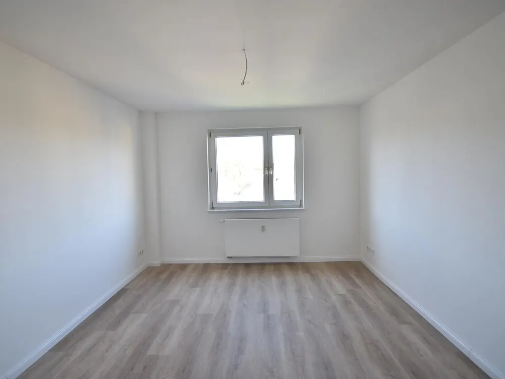 Ab sofort! Sanierte 2-Zimmer-Whg mit Balkon in Heiligenhaus