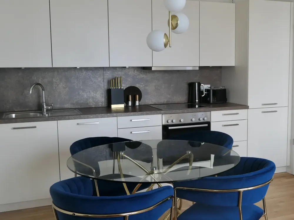 Schick, edel und mittendrin. Hochwertig ausgestattetes Designer-Apartment nahe Gendarmenmarkt.