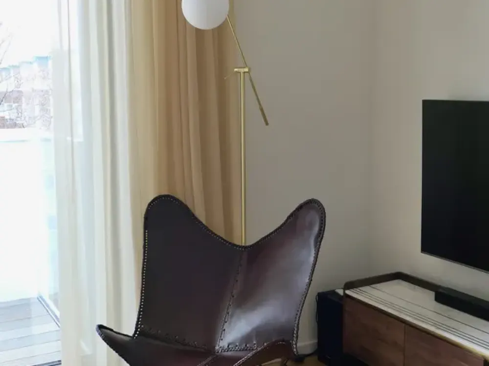 Schick, edel und mittendrin. Hochwertig ausgestattetes Designer-Apartment nahe Gendarmenmarkt.