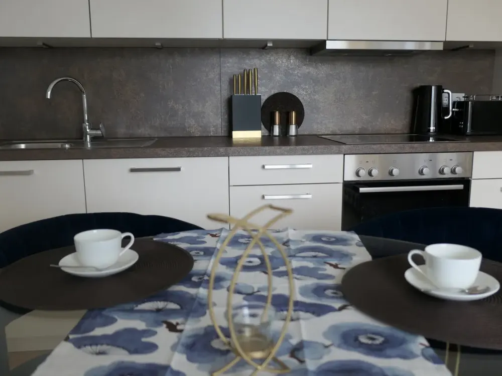 Schick, edel und mittendrin. Hochwertig ausgestattetes Designer-Apartment nahe Gendarmenmarkt.