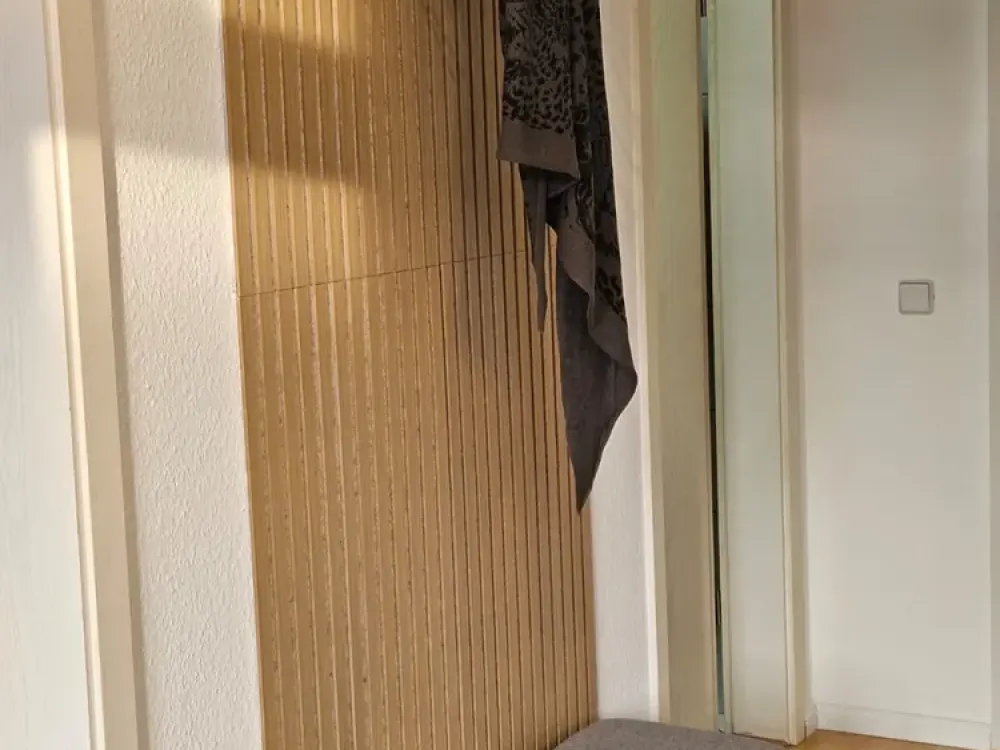 Schicke 1 Zi. Wohnung renoviert und komplett möbliert mit Küche und Bad