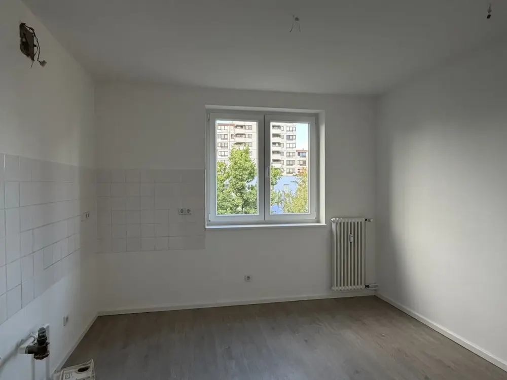 Geräumiges Familiennest über den Dächern von Tegel! Frisch saniert und gestrichen!