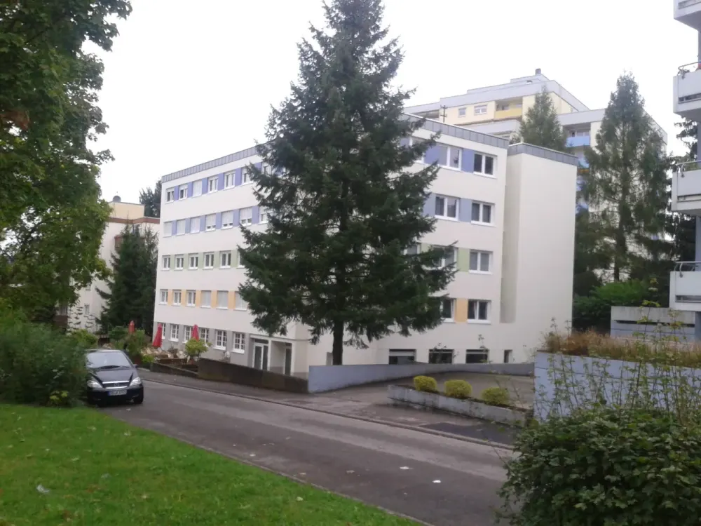 Near University Saarbrücken beautiful 1-room apartment with kitchen and bathroom