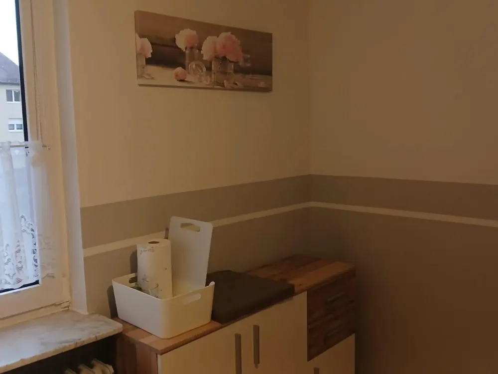 1 möbliertes Apartment, Dusche, WC, separater Eingang, Stellplatz
