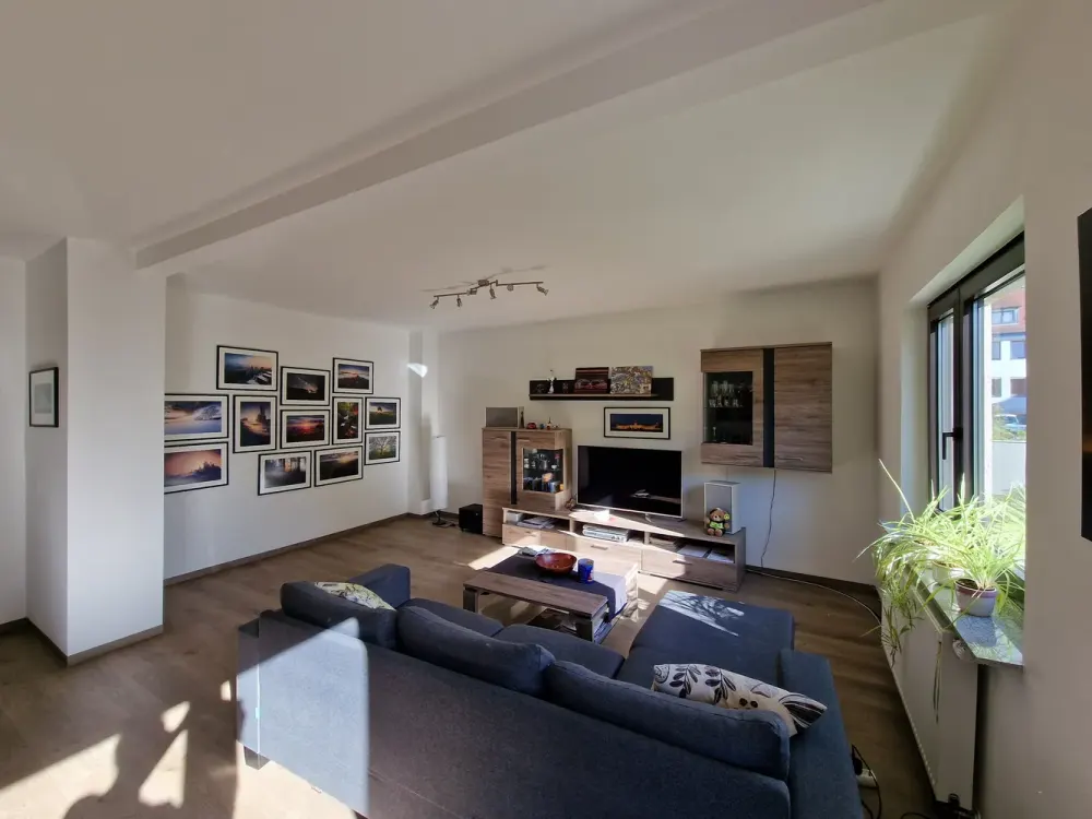 Appealing 2.5-Room Apartment Near St. Theresien Clinic in a Quiet Location