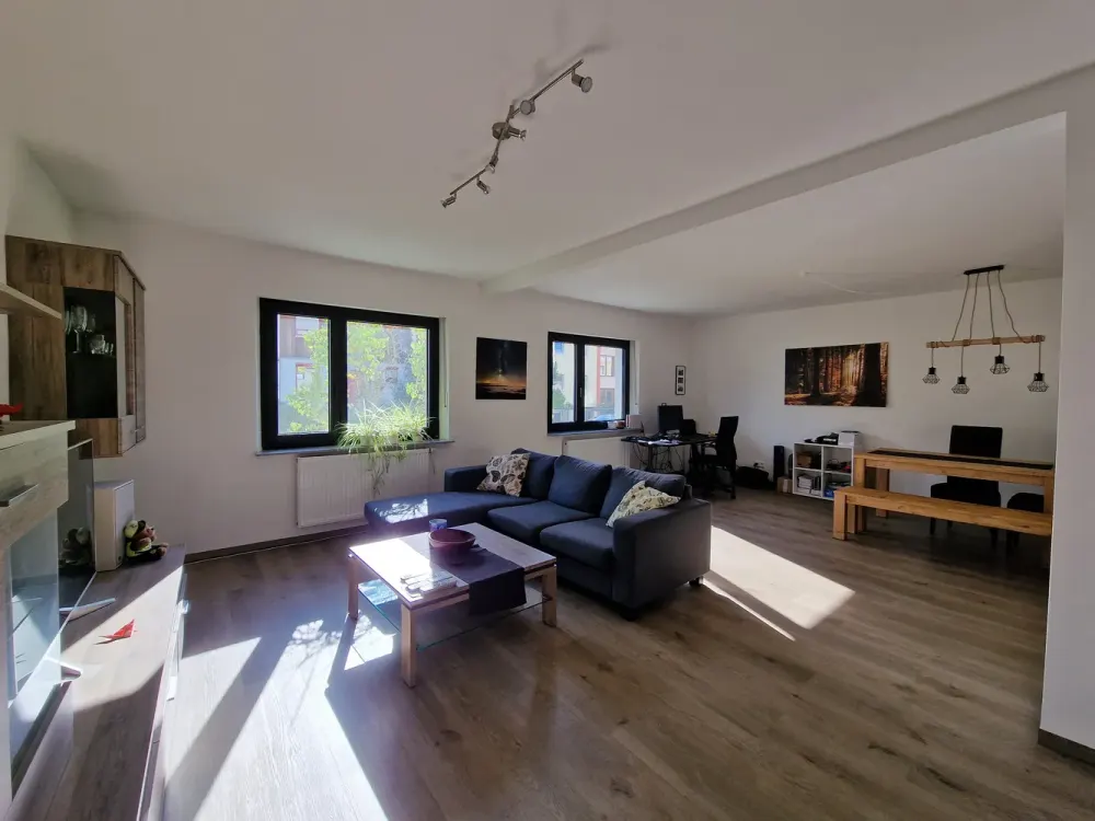 Appealing 2.5-Room Apartment Near St. Theresien Clinic in a Quiet Location