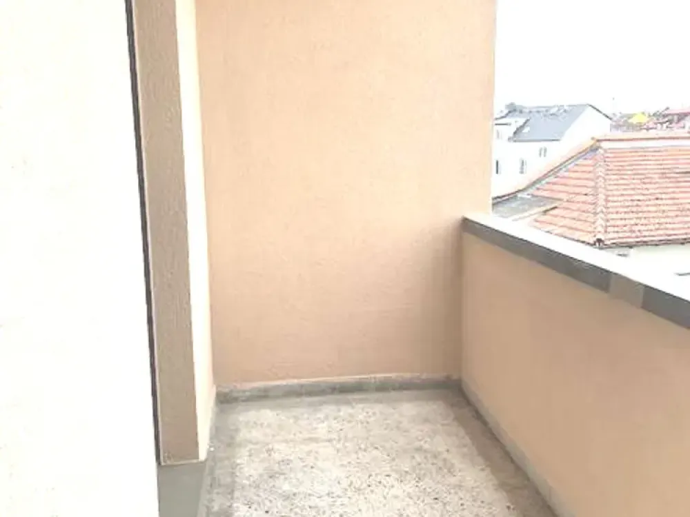 Sehr gepflegte, helle 2-Zimmer-Wohnung mit Einbauküche und Balkon im begehrten Offenbach-Bürgel