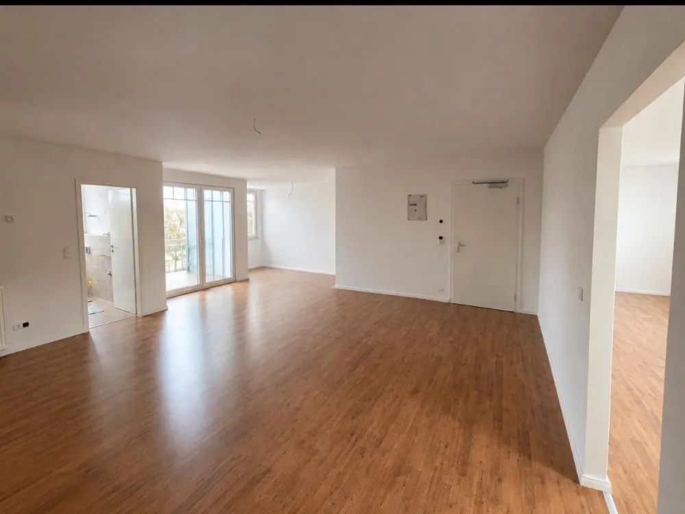 Moderne Zweizimmerwohnung mit Balkon & Einbauküche Neuss Zentrum