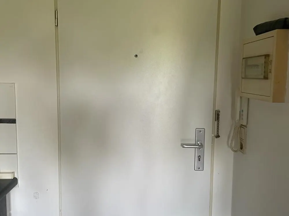 Helle und ruhige 1-Zimmer-Studio-Wohnung, nur 5 Minuten zur Uni