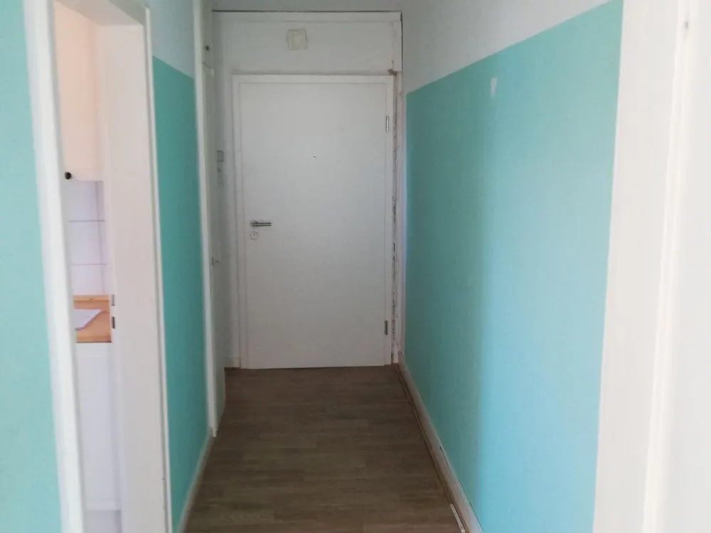 2-Zimmer Wohnung-FREI ab 1.11- erstmal ANFRAGENSTOP