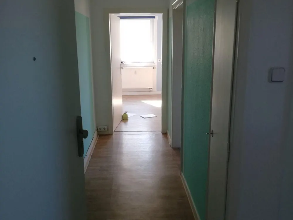 2-Zimmer Wohnung-FREI ab 1.11- erstmal ANFRAGENSTOP